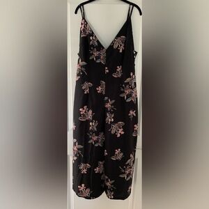 Celmia Collection NWT XXL Floral Black Jumper Cutout Sides  Buttons 0079